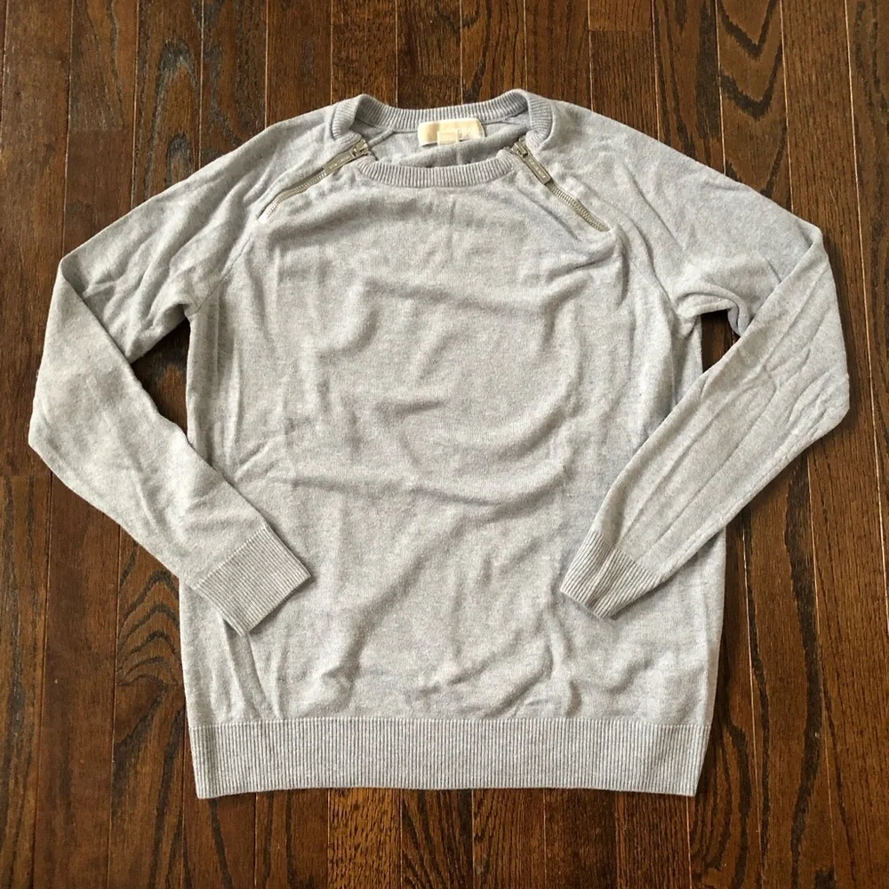 Michael by Michael Kors Women’s S Light Heathered Gray Long-Sleeved Sweater